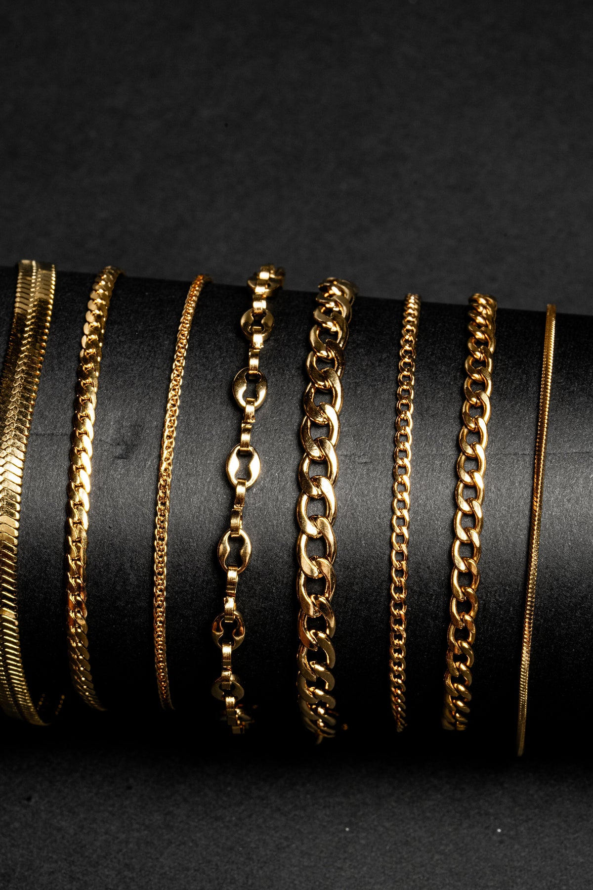 PULSERAS DORADAS