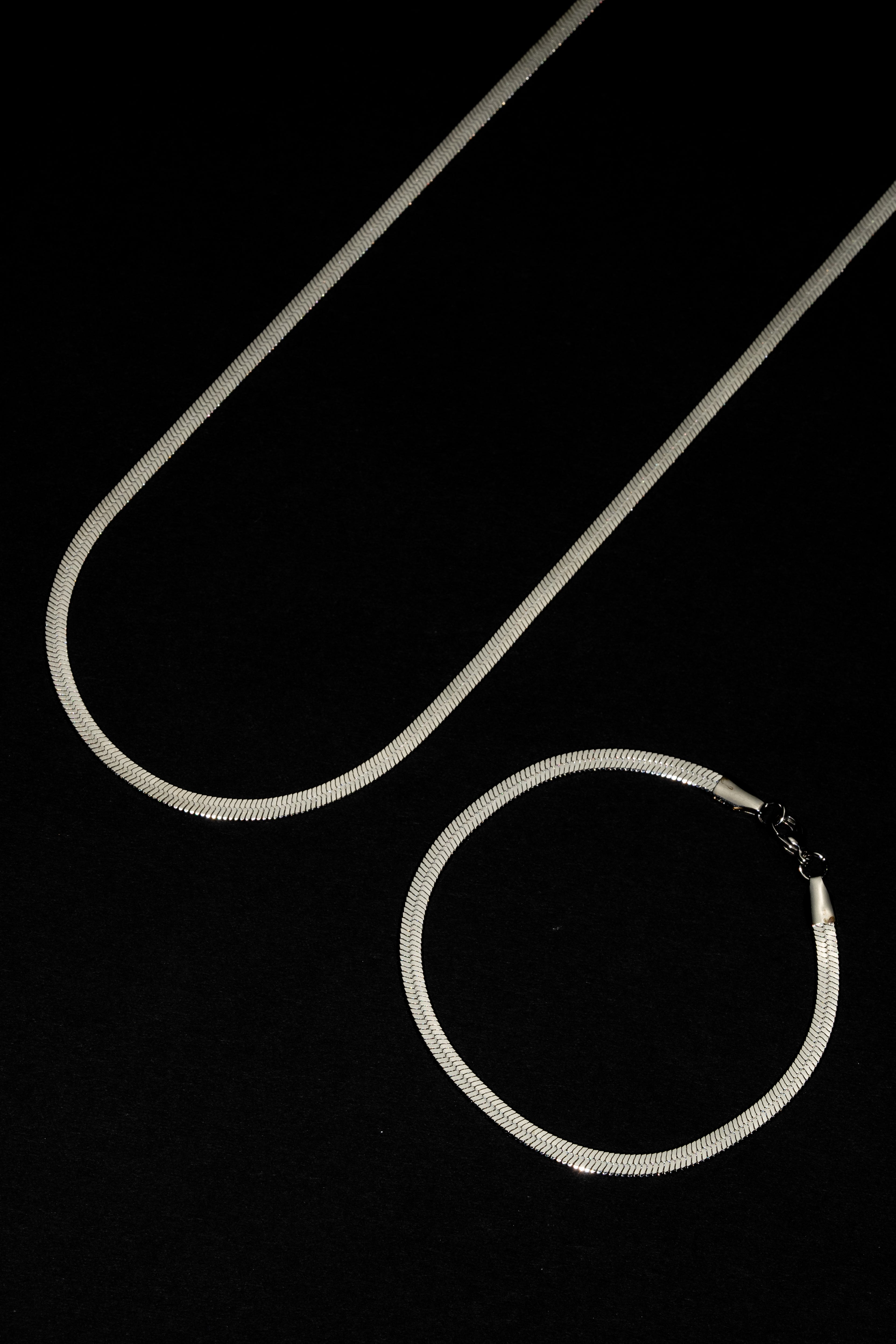Conjunto Omega Plateado