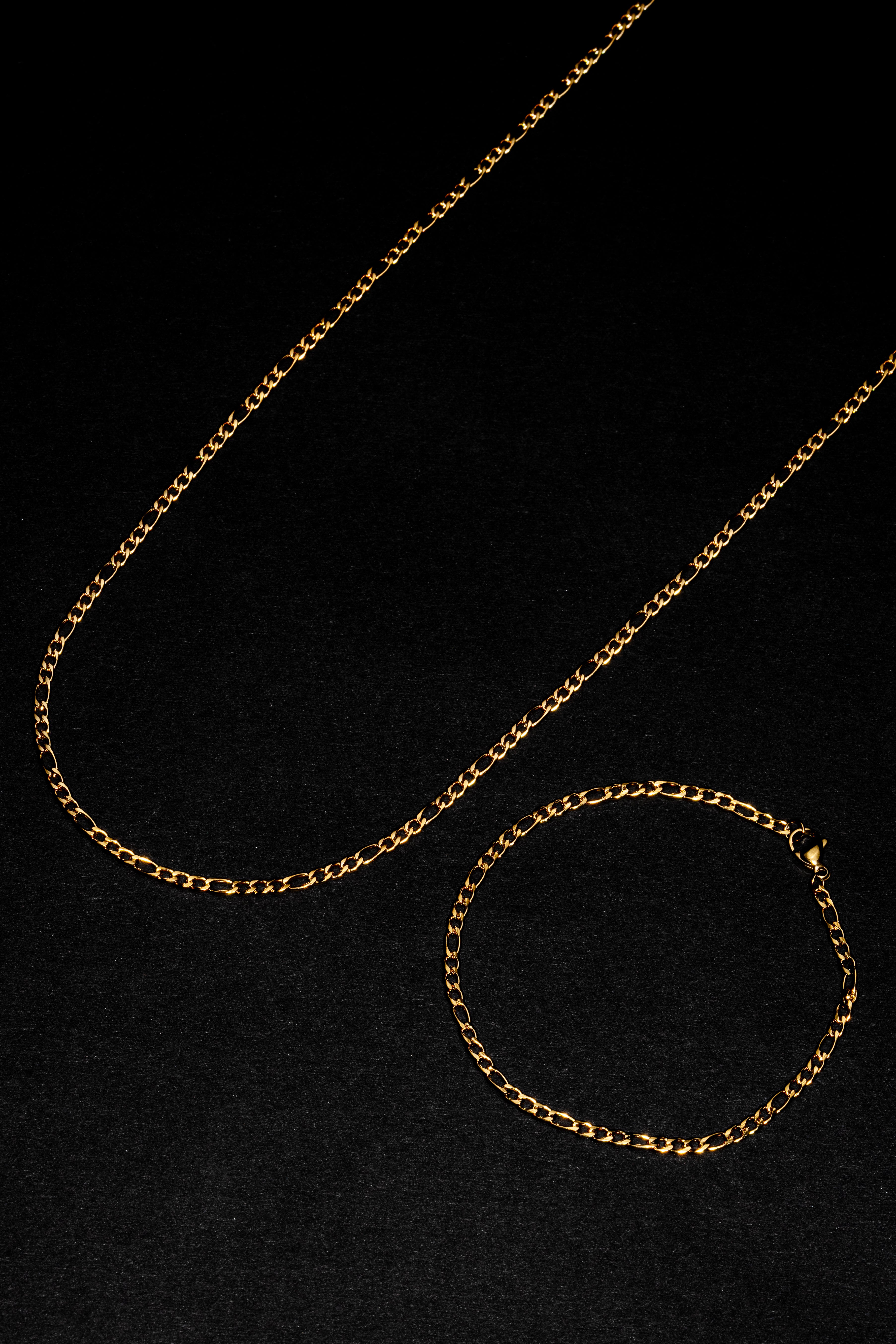 Conjunto Fígaro Dorado
