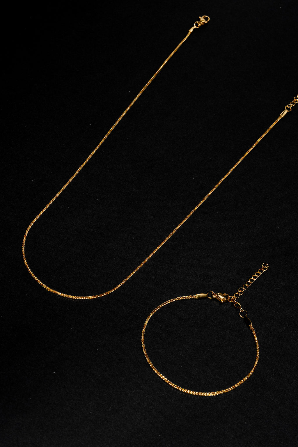 Conjunto Romareda Dorado
