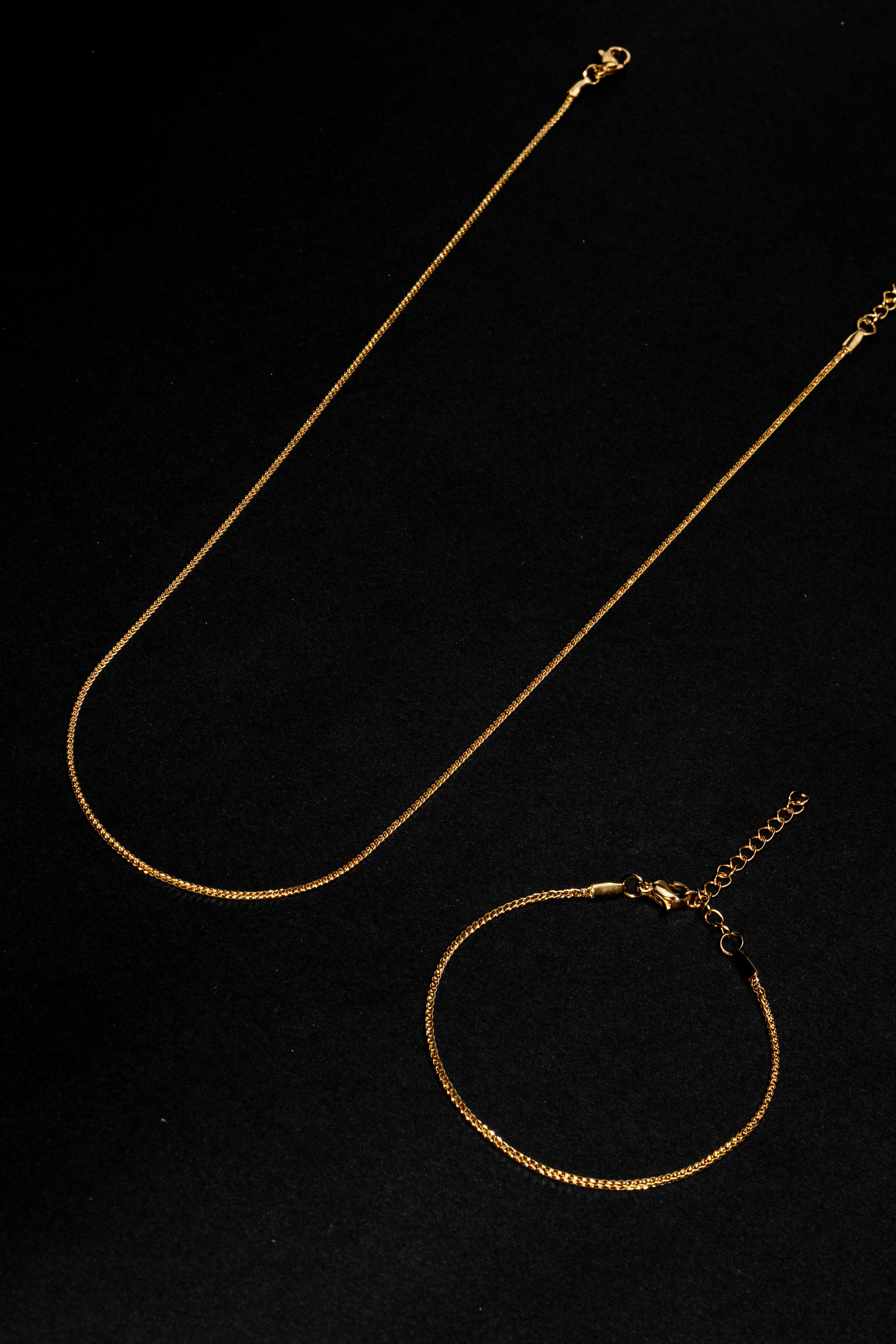 Conjunto Romareda Dorado