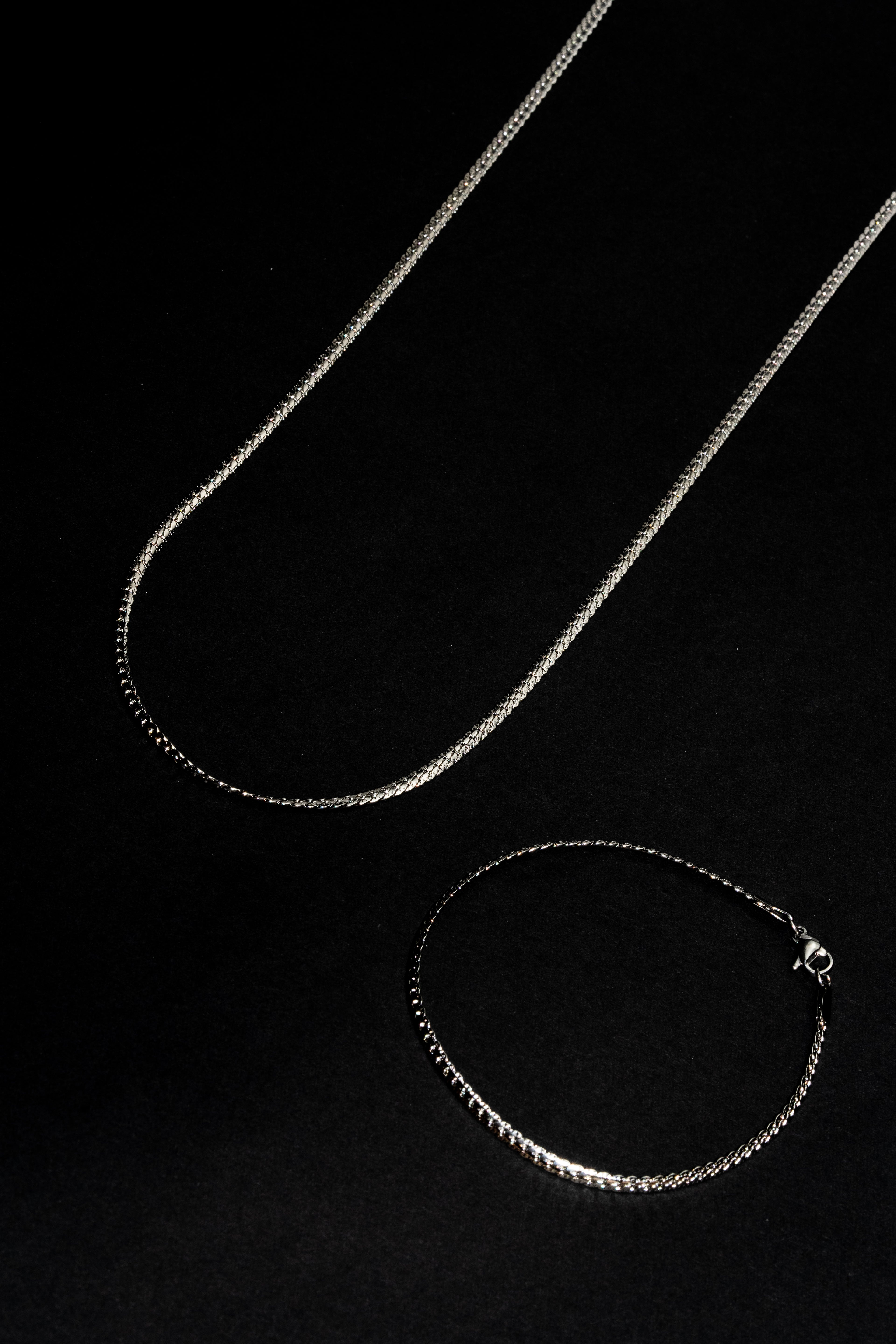 Conjunto Lomo de Corvina Deluxe Fino Plateada